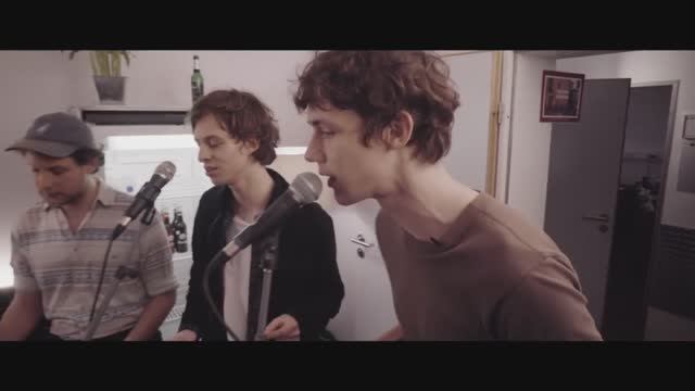 AnnenMayKantereit & Giant Rooks - Tom's Diner (Suzanne Vega) (Cover 2019). смотреть онлайн