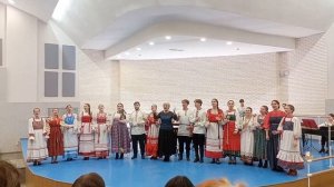 Жили у бабуси два весёлых гуся