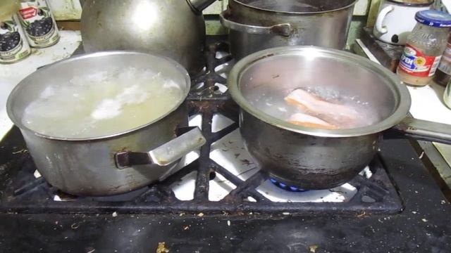 ЯДРЁНА КОПОТЬ сосиськи с макаронами на ужин. смотреть онлайн