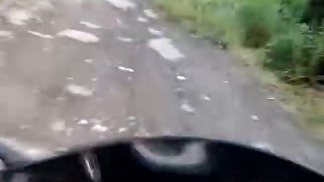 Дивiця якi в нас дороги.Суржиком на зло сусiду. смотреть онлайн
