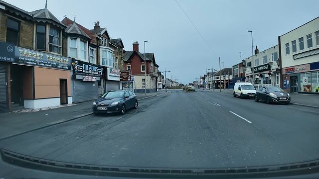 All quiet in Blackpool after the 'Trouble' 👮♂️🚓 смотреть онлайн