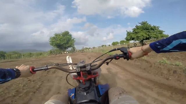 TTR 125 VS XR200 смотреть онлайн