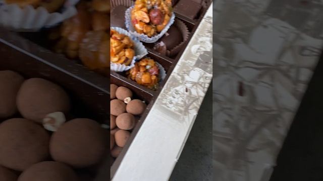 Дегустация гостинцев из Санкт-Петербурга . смотреть онлайн