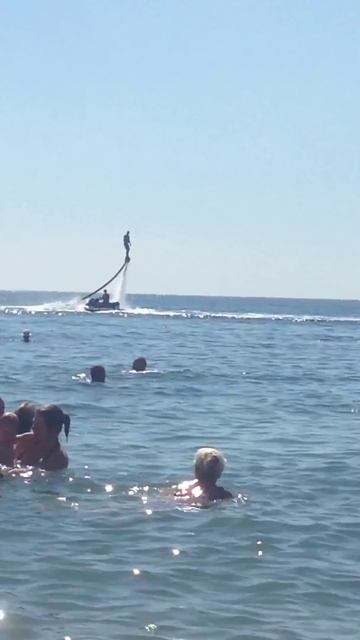 Человека спасла струя из заднего прохода.... А так бы утонул (( смотреть онлайн