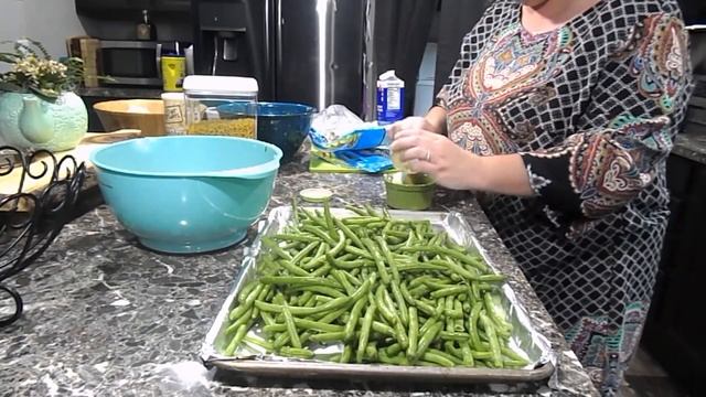 Chicken Breast With Spinach And Mushrooms, Macaroni Salad, Roasted Green Beans | Cooking With April