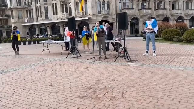 Только послушайте ,что несёт эта куропатка . смотреть онлайн