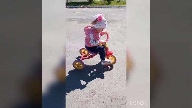 🚲🐣Катюша-малышка-говорушка. 3годика🐰 смотреть онлайн