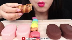ASMR CRUNCHY CHOCOLATE ICE CREAM, RAINBOW MACARON 크런치 초콜릿 아이스크림, 레인보우 마카롱 먹방 MUKBANG