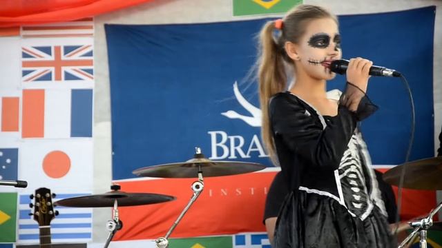 Escola de Música Dimas Tadeu - Branta Institute | Hello Lia смотреть онлайн