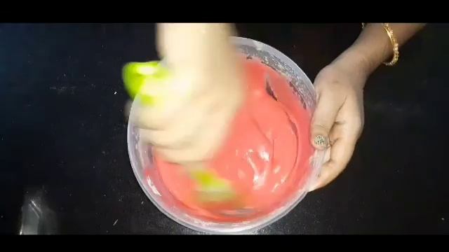 ഒട്ടും ചിലവില്ലാതെ red bee കേക്ക്😋😋😋 смотреть онлайн