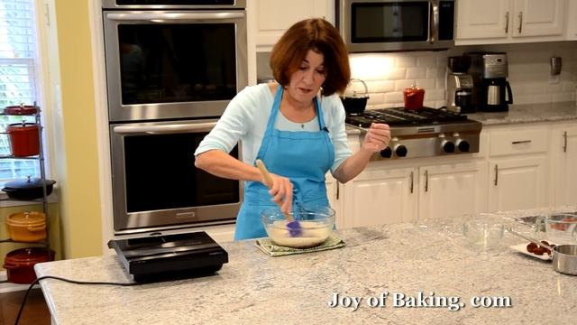 Milk Chocolate Truffles Recipe Demonstration - Joyofbaking.com смотреть онлайн