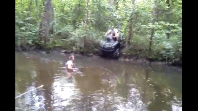 brute force 750 vs. grizzly 660 deep water crossing смотреть онлайн