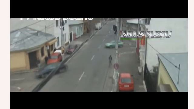TV NEWS BUZAU-Accident biciclist camera de supraveghere noiembrie 2013 25 10 2013 смотреть онлайн
