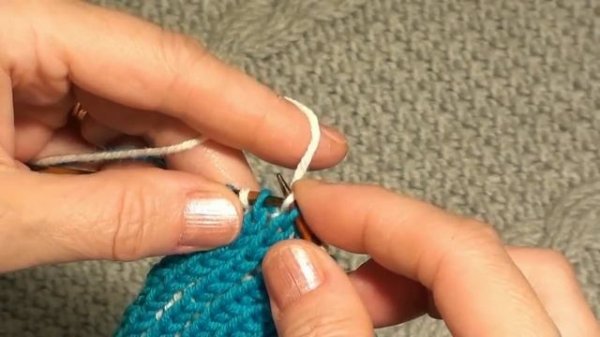 Двойные тапочки-следки в технике Twigg stitch