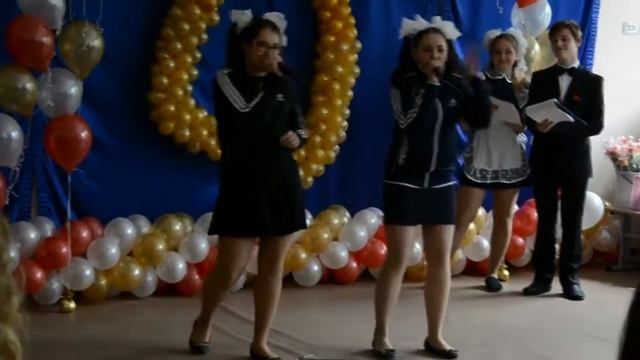 Выпускной. Пародия на Грибы "Тает лед" смотреть онлайн