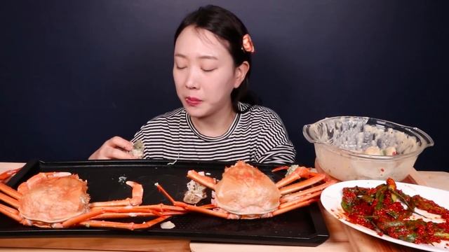 실패먹방😭1.청양크림 옹심이에 홍게🦀 찍어먹기 2.홍게라면🍜과 노랑가오리애. 실비파김치,금치김치 무섭게 매운 맛🔥노랑가오리애는...음...MUKBANG смотреть онлайн