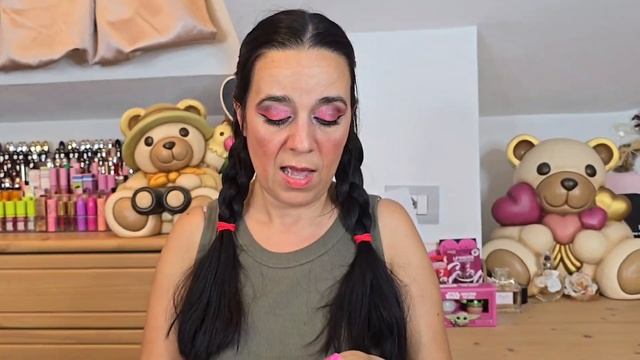 CORRI IN EDICOLA LA CIAMBELLA GLITTER PER IL MARE TI ASPETTA! смотреть онлайн