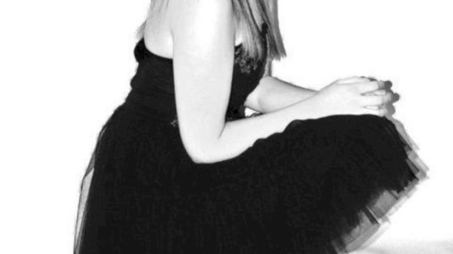 Nadine Blake's song смотреть онлайн