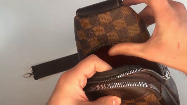 Бананка через плечо Browm смотреть онлайн