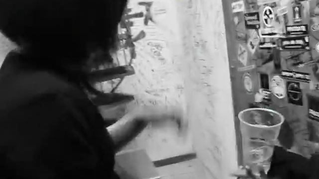 BABY BELUGA "RABBIA" LIVE SUPPORTED SKID ROW 12/2010 смотреть онлайн