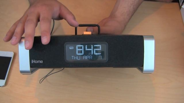 VR335: iHome iA100 Bluetooth Speaker Dock смотреть онлайн