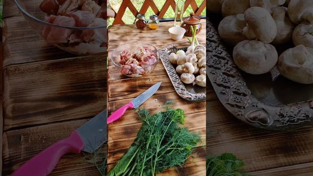 МАРИНУЕМ СВИНУЮ ГРУДИНКУ С ГРИБАМИ 💥🥩🍄 MARINATE PORK BRISKET WITH MUSHROOMS смотреть онлайн