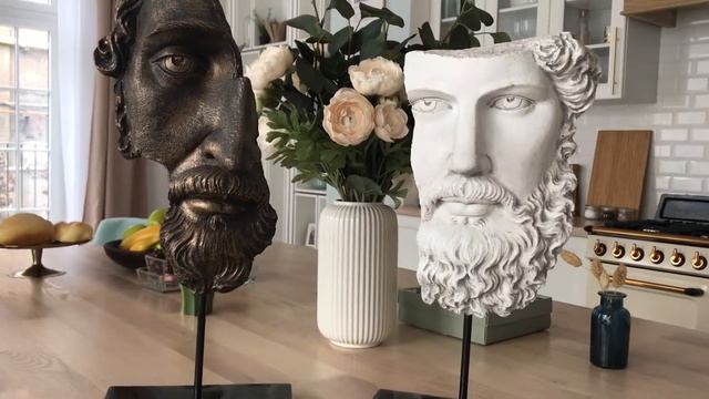 Статуэтка Zeus Neptune смотреть онлайн