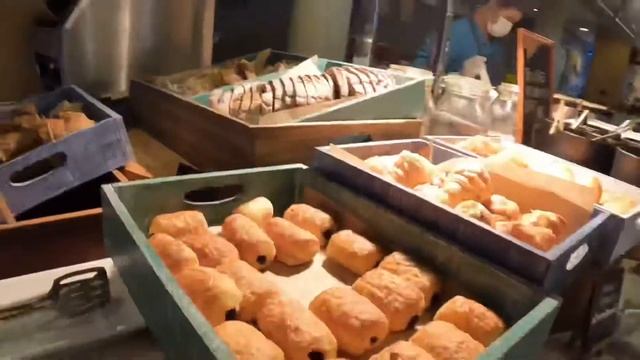 Grand Mercure Patong Breakfast