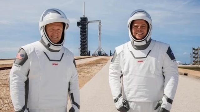 Шаг в будущее. Маск запускает астронавтов на МКС смотреть онлайн