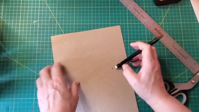 How To Make A Christmas Ephemera Box / Inspired By Carol Tinson смотреть онлайн