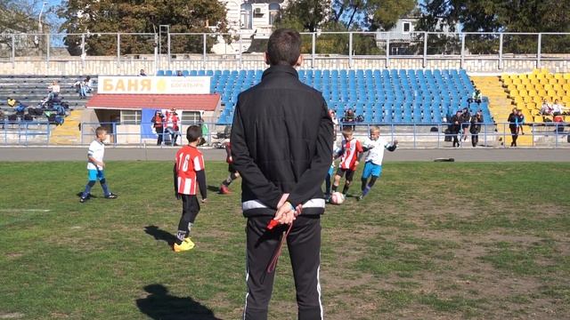 13.10.2018 Стадион Спартак 10:40 ФК "ДЮСШ-11" Одесса - Атлетик 2 Пензин. Поле №3 смотреть онлайн