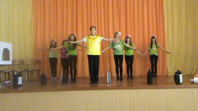 выступление агитбригады Почетненского УВК  Молодежь выбирает здоровье 2013г