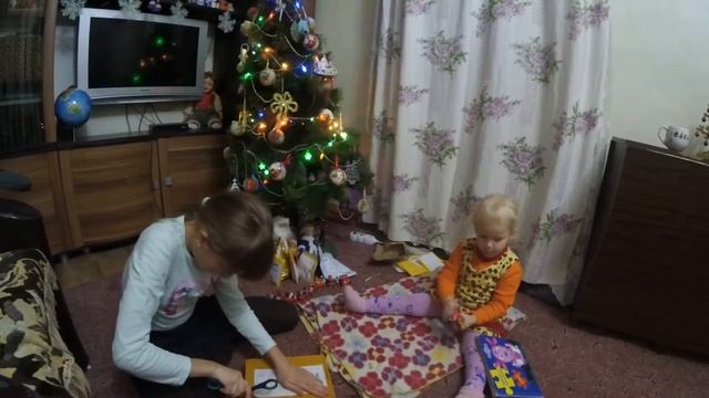 Ёлка .Посылки из Китая с малышом 21 смотреть онлайн