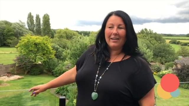 Vivienne - How I feel about growing older смотреть онлайн