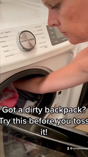 Wash your backpack to get it nice and clean for back to school season! смотреть онлайн