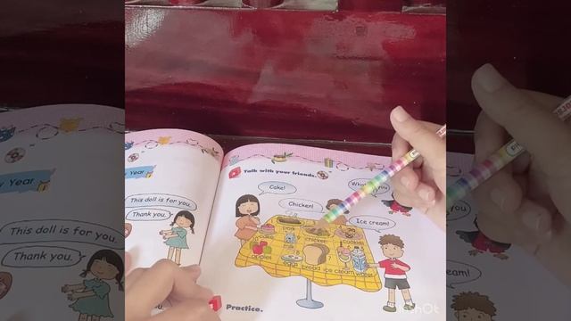 Look Read & Circle The Answer.