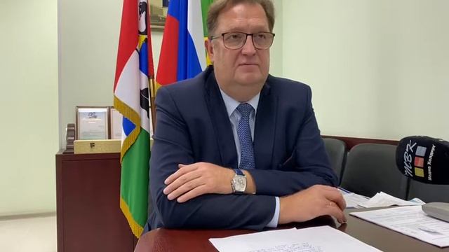 Когда пополнят опустевшие аптеки Искитима, ответил мэр горда Сергей Завражин смотреть онлайн
