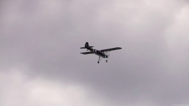 Fieseler Fi 156 Storch Shortfield Takeoff & Shortfield Landing - Airshow Display Flight - AFW2014 смотреть онлайн