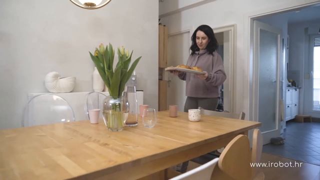 Predstavljamo novu seriju pametnih robotskih usisavača Roomba i3 смотреть онлайн