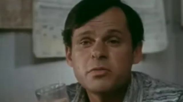 У каждого человека в жизни есть такой час смотреть онлайн