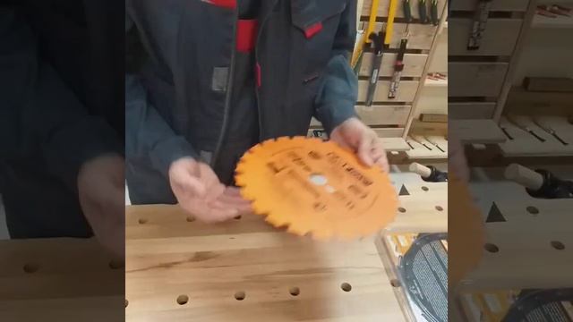 ХИТ! Диск пильный ультратонкий для продольного пиления 250x30x2,4/1,6 CMT 271.250.24MCMT 271 250 24 смотреть онлайн