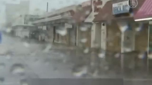 Ураган Сэнди сняли из космоса. смотреть онлайн