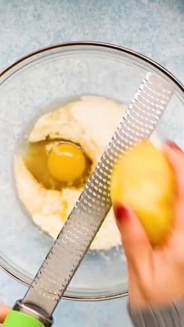 Almond Flour Blueberry Muffins смотреть онлайн