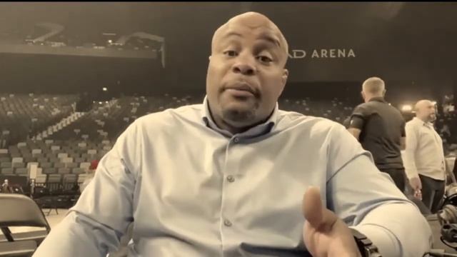 Реакция Кормье на бой Ислам vs Оливейра UFC 280 в Абу-Даби смотреть онлайн