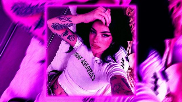 Supermassive Black Hole (LUCKY DEMON, STRØWBERRY, Trendos & Virali Techno Remix) [Extended] смотреть онлайн