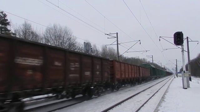 ВЛ80к-074 ведет грузовой поезд смотреть онлайн