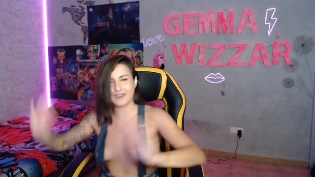 HABITOS con GEMMA WIZZAR "Me he tirado a más de 50 tíos después de Tinder Peip" смотреть онлайн