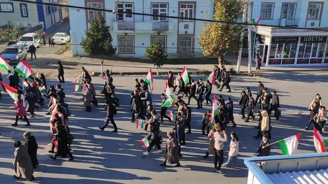 рузи парчами милли дар Шахри Конибодом 2022сол байраки 100 метира хатман бинен то охирша смотреть онлайн