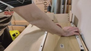 Запил плитки под 45 градусов на станке, сделанном своими руками