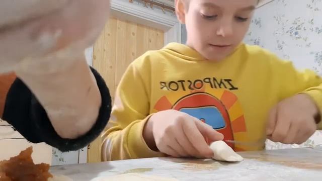 печём с бабушкой пирожки!!! смотреть онлайн
